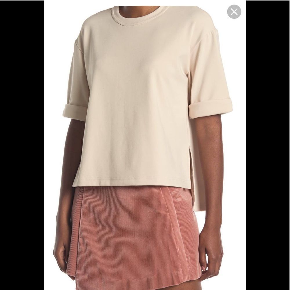 CLUB MONACO
Side Slit Top With Hi-Lo Hem- Beige